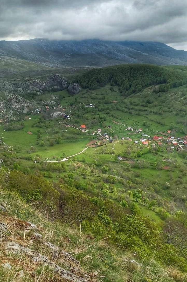 Апартаменты Konak Umoljani Экстерьер фото